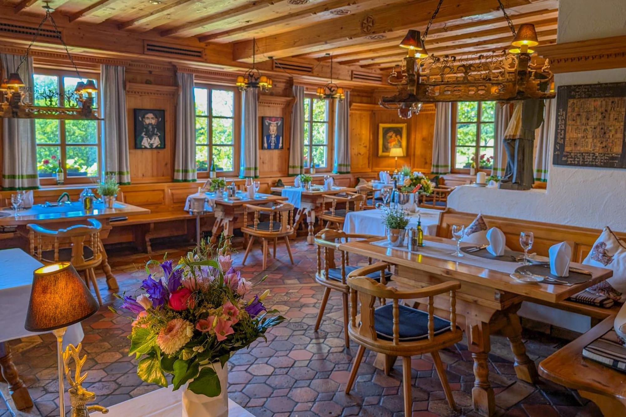 Hotel Restaurant Vinothek Lamm Bad Herrenalb Extérieur photo