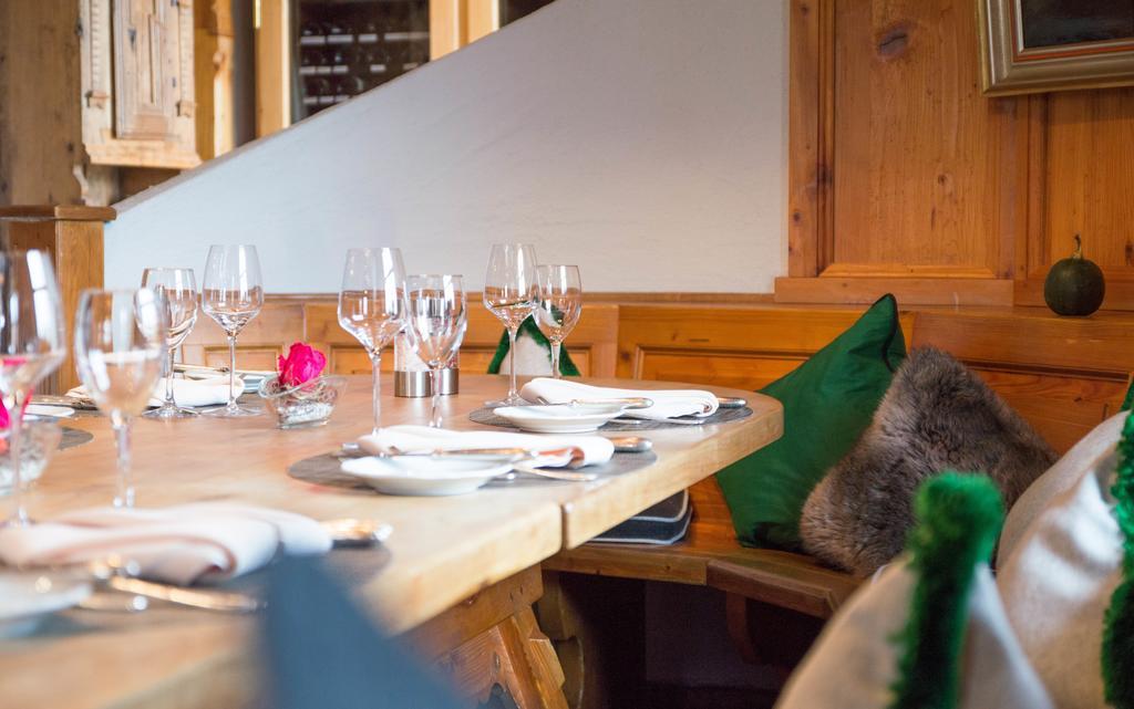 Hotel Restaurant Vinothek Lamm Bad Herrenalb Extérieur photo