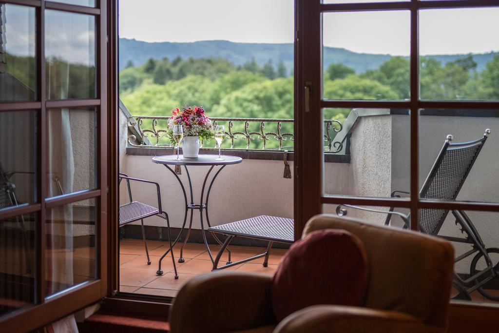 Hotel Restaurant Vinothek Lamm Bad Herrenalb Extérieur photo