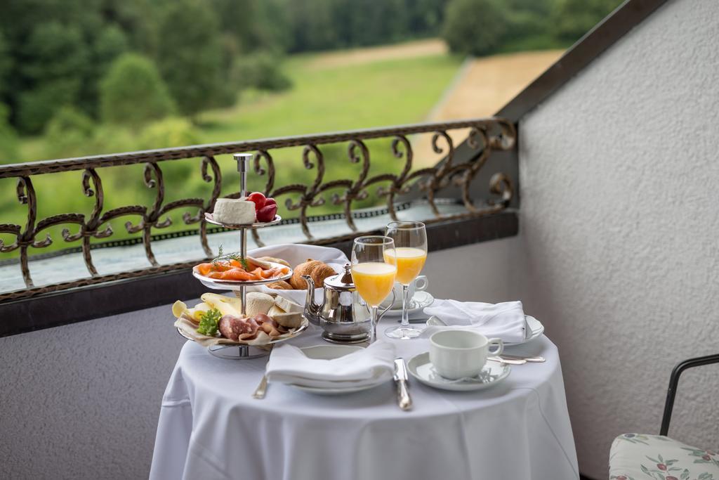 Hotel Restaurant Vinothek Lamm Bad Herrenalb Extérieur photo