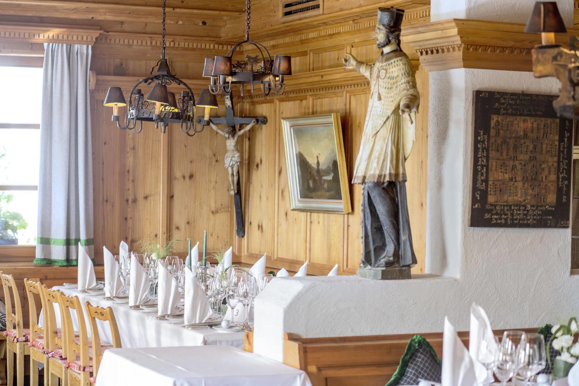 Hotel Restaurant Vinothek Lamm Bad Herrenalb Extérieur photo